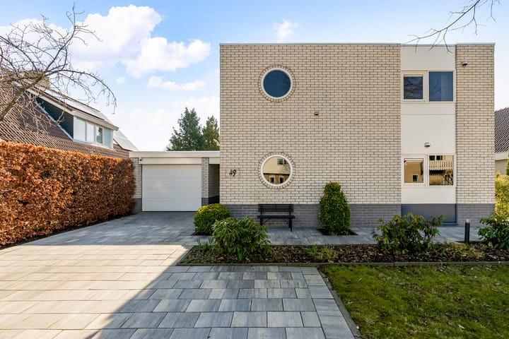 Foto 48 van Simone Signoretstraat 49