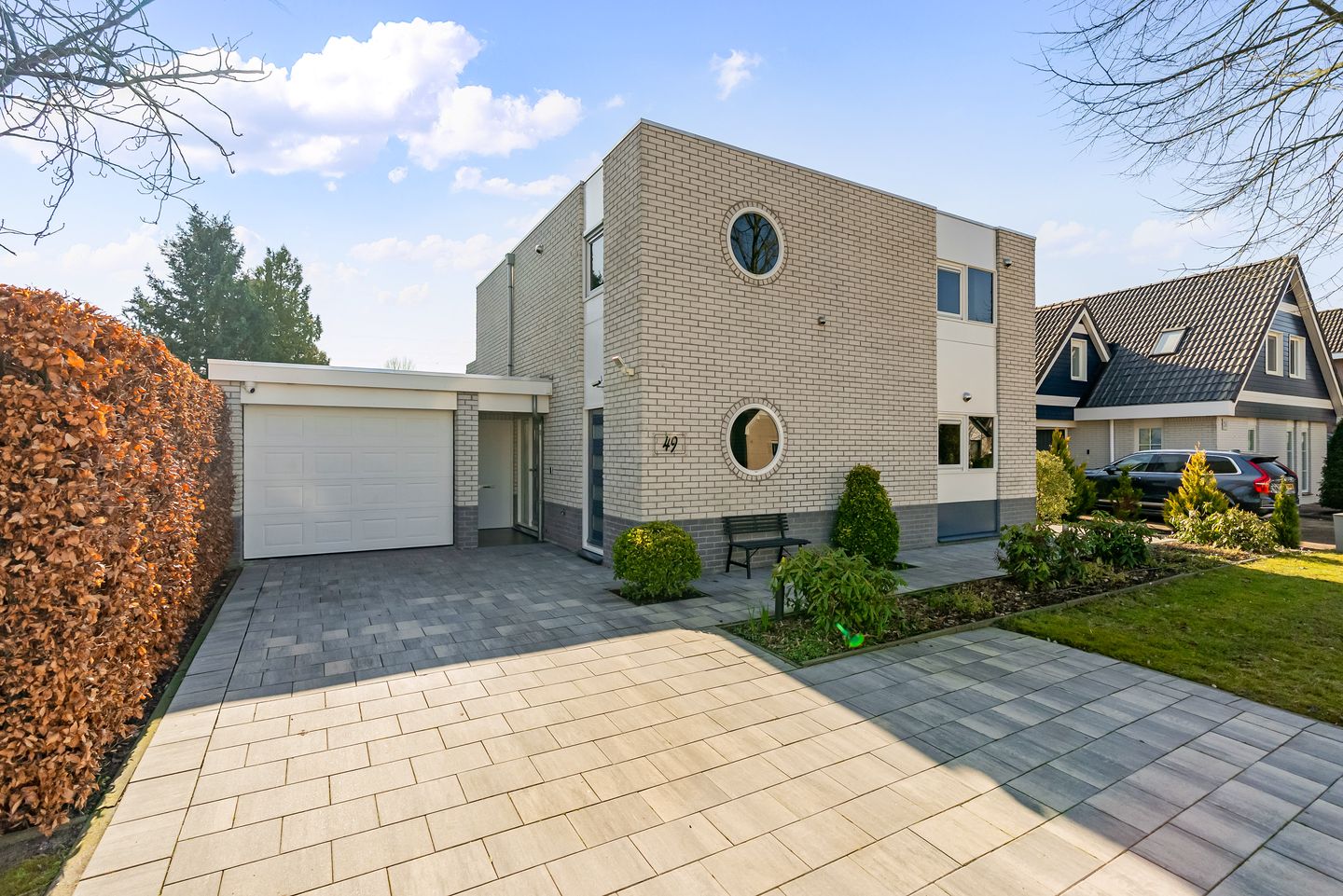 Foto 49 van Simone Signoretstraat 49