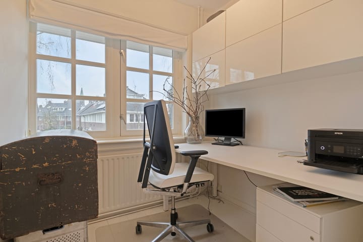 Foto 20 van Brederostraat 18