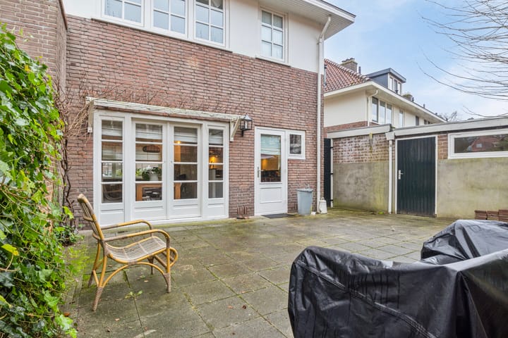 Foto 28 van Brederostraat 18