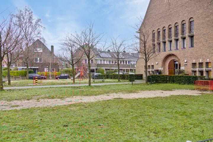 Foto 37 van Brederostraat 18