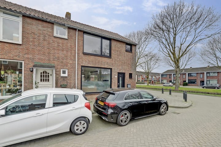 Foto 11 van Breitnerstraat 66