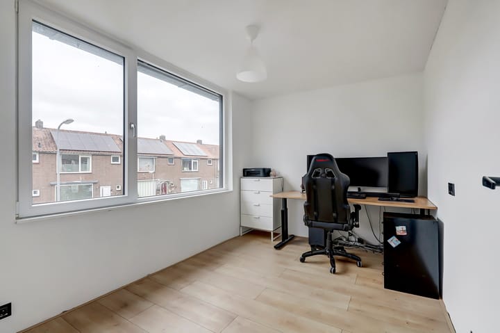 Foto 27 van Breitnerstraat 66