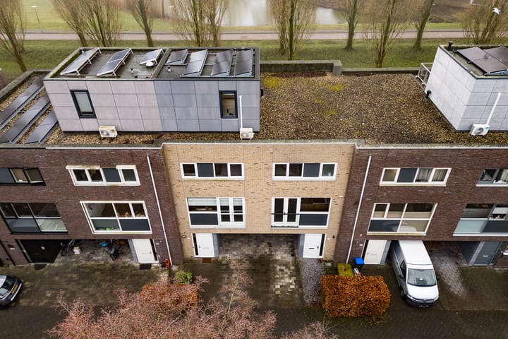 Foto 28 van Harry Banninkstraat 56