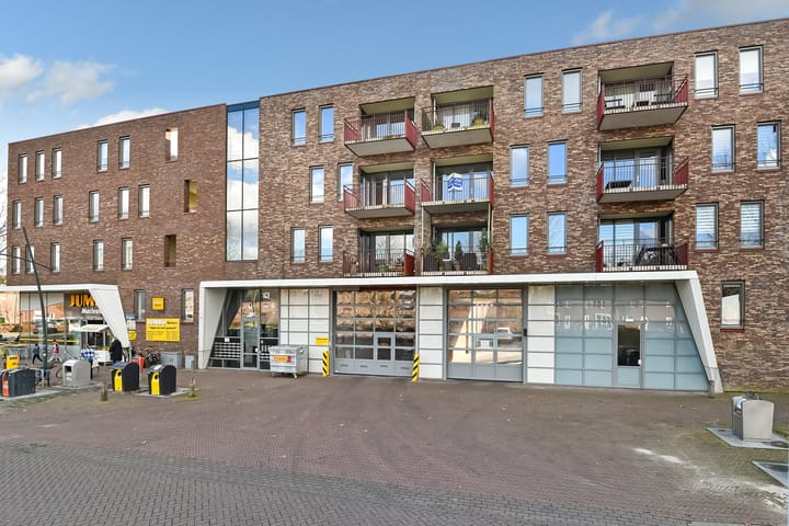 Foto 2 van Basilica 75