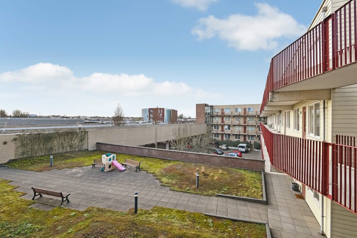 Foto 3 van Basilica 75