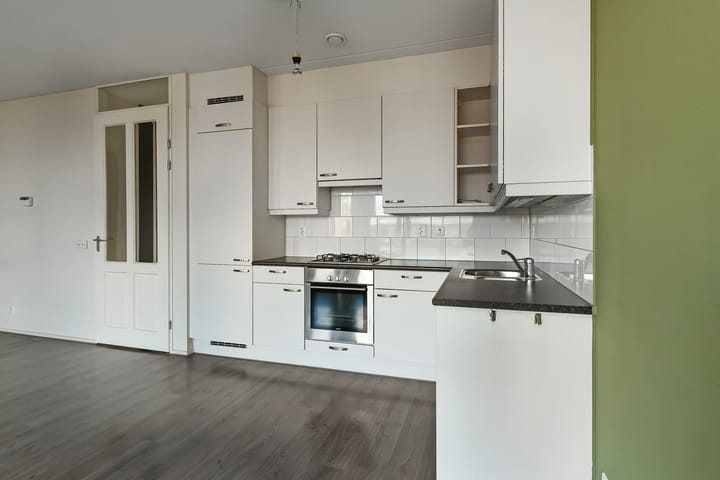 Foto 13 van Basilica 75