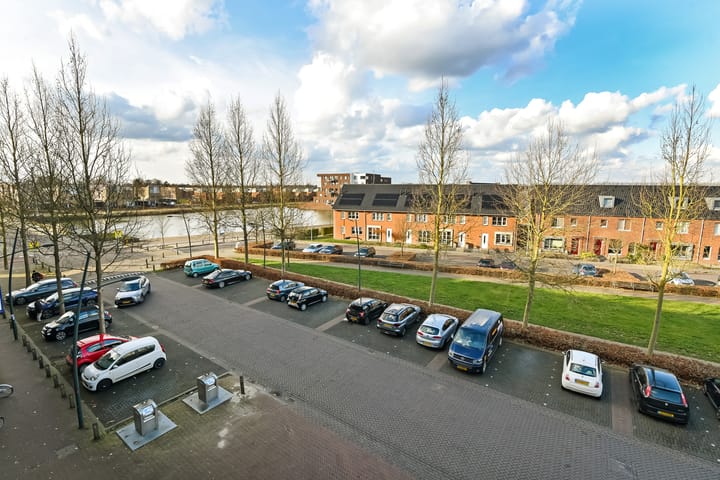 Foto 17 van Basilica 75