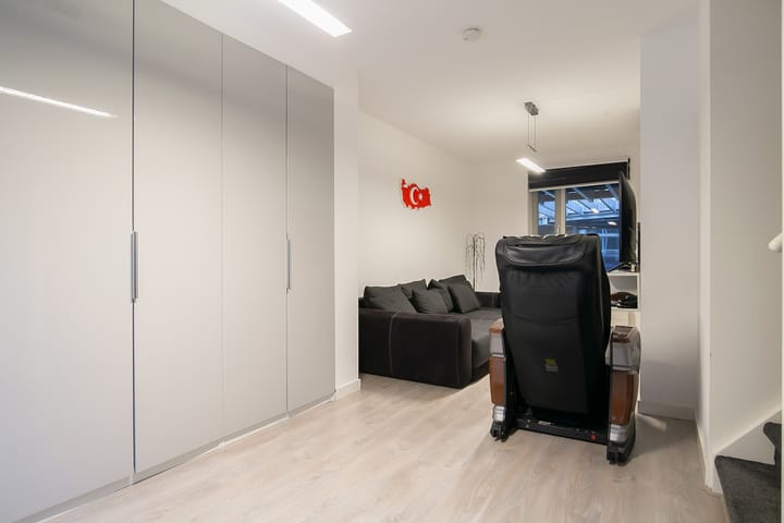 Foto 15 van Zwaanshals 232