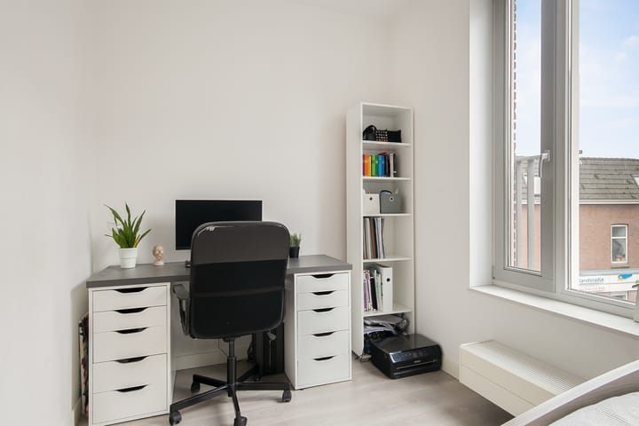 Foto 24 van Zwaanshals 232