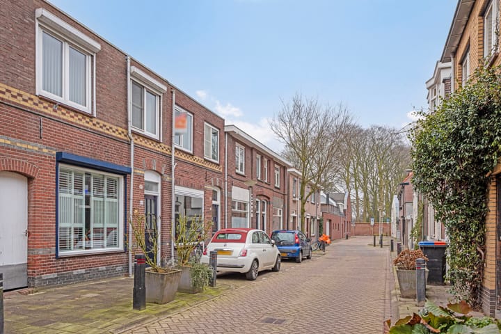 Foto 38 van Klaverstraat 64