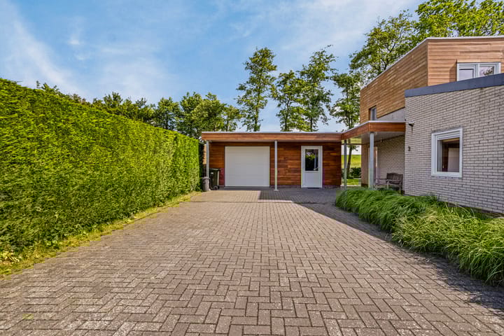 Foto 6 van Elzenlaan 3.