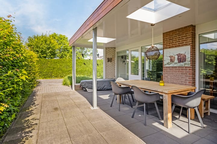 Foto 24 van Elzenlaan 3.