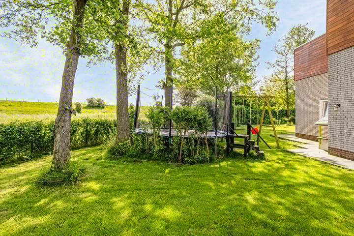 Foto 31 van Elzenlaan 3.