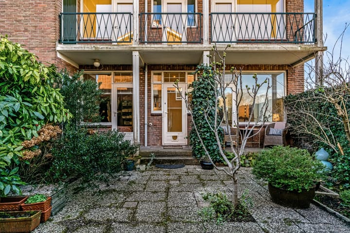 Foto 14 van Aart van der Leeuwkade 126