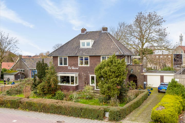 Foto 1 van Esdoornlaan 11