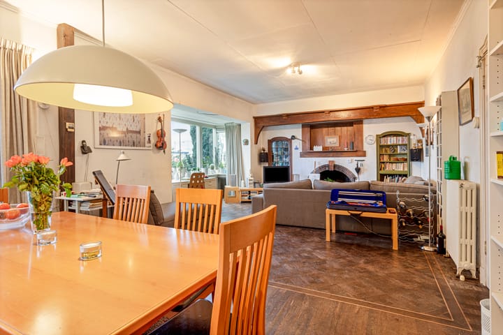 Foto 17 van Esdoornlaan 11