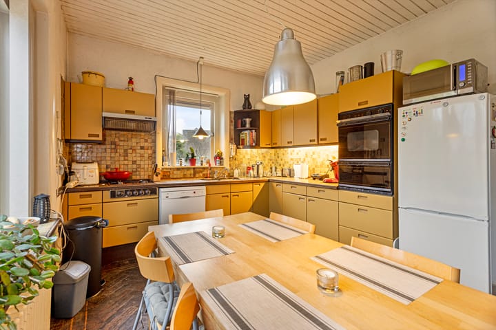 Foto 23 van Esdoornlaan 11