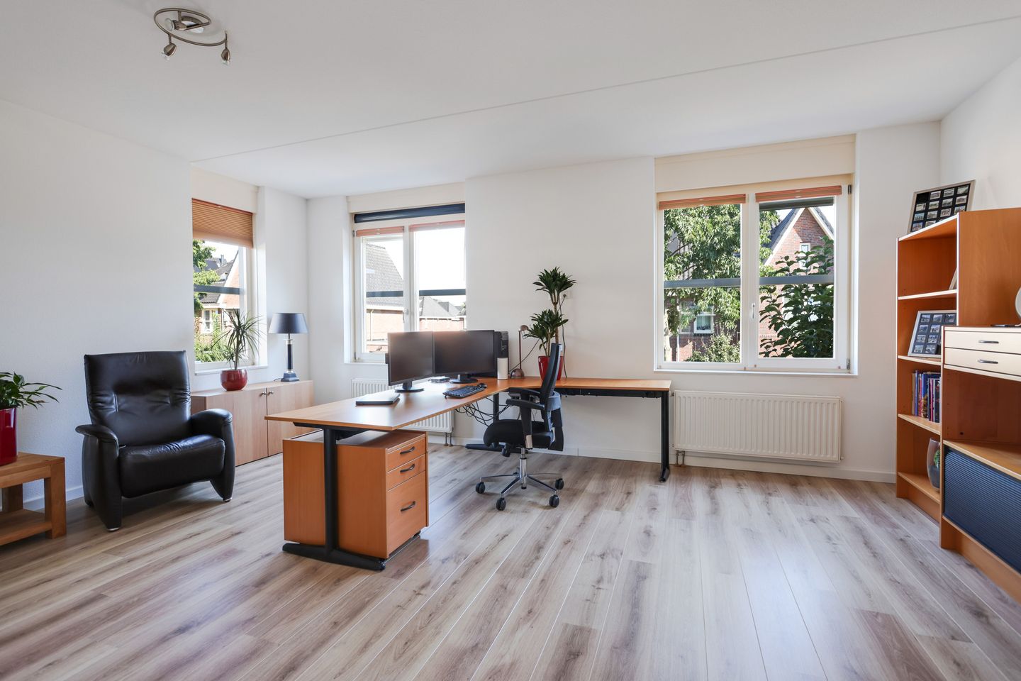 Foto 25 van Berg Enk 12