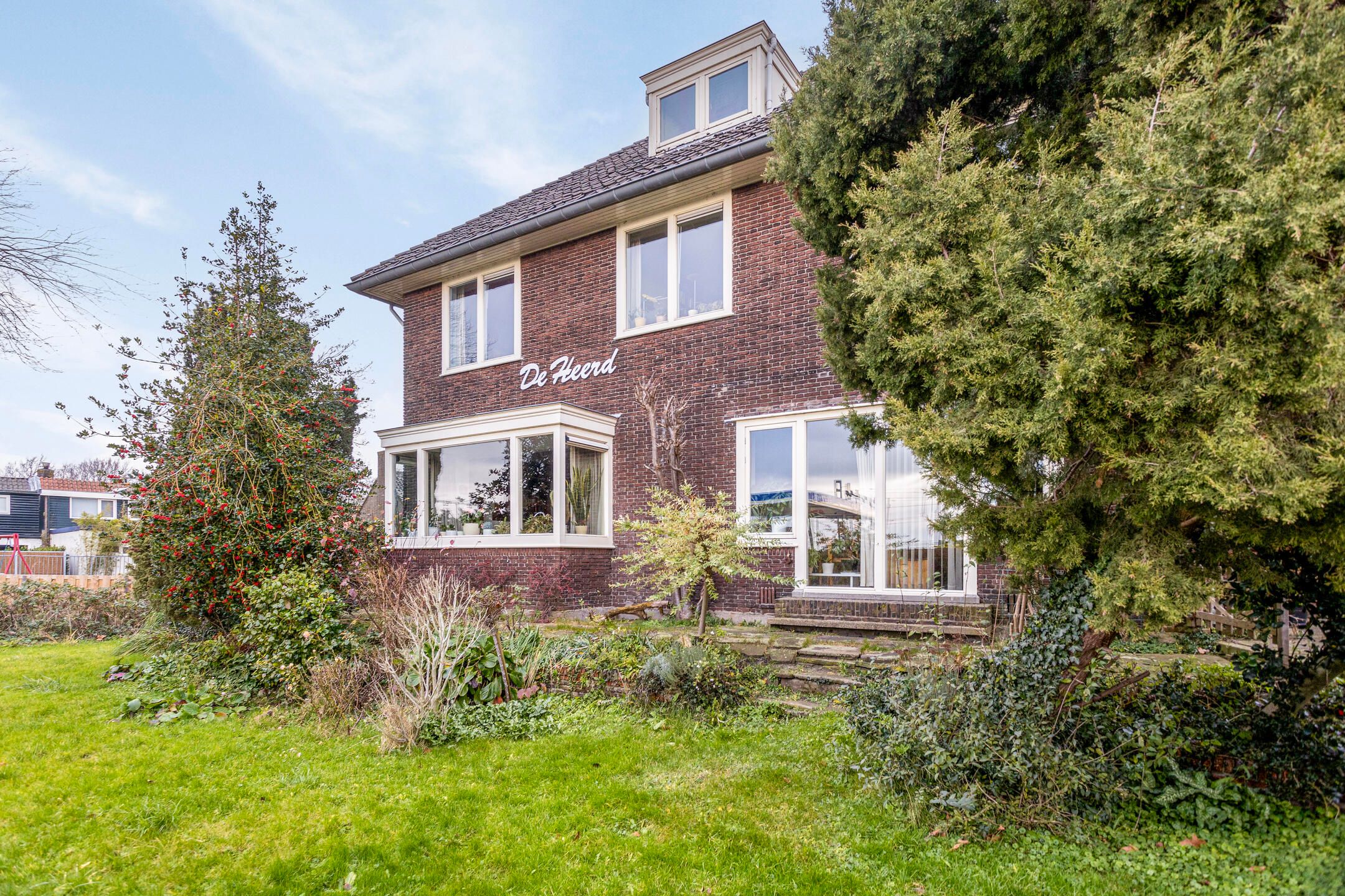 Foto 57 van Esdoornlaan 11