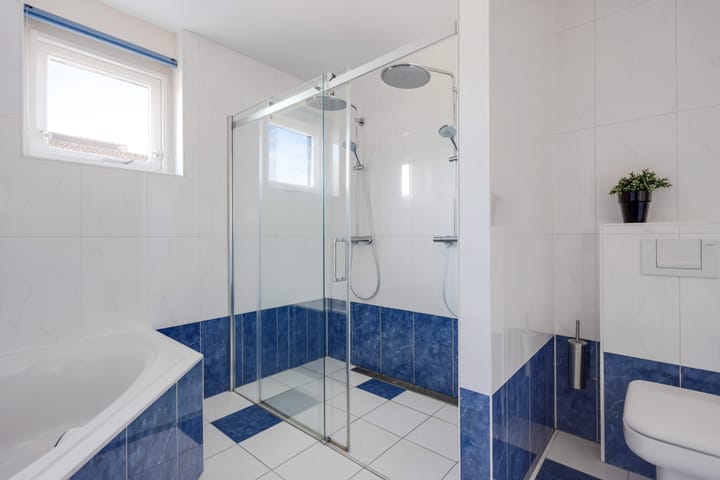 Foto 30 van Berg Enk 12