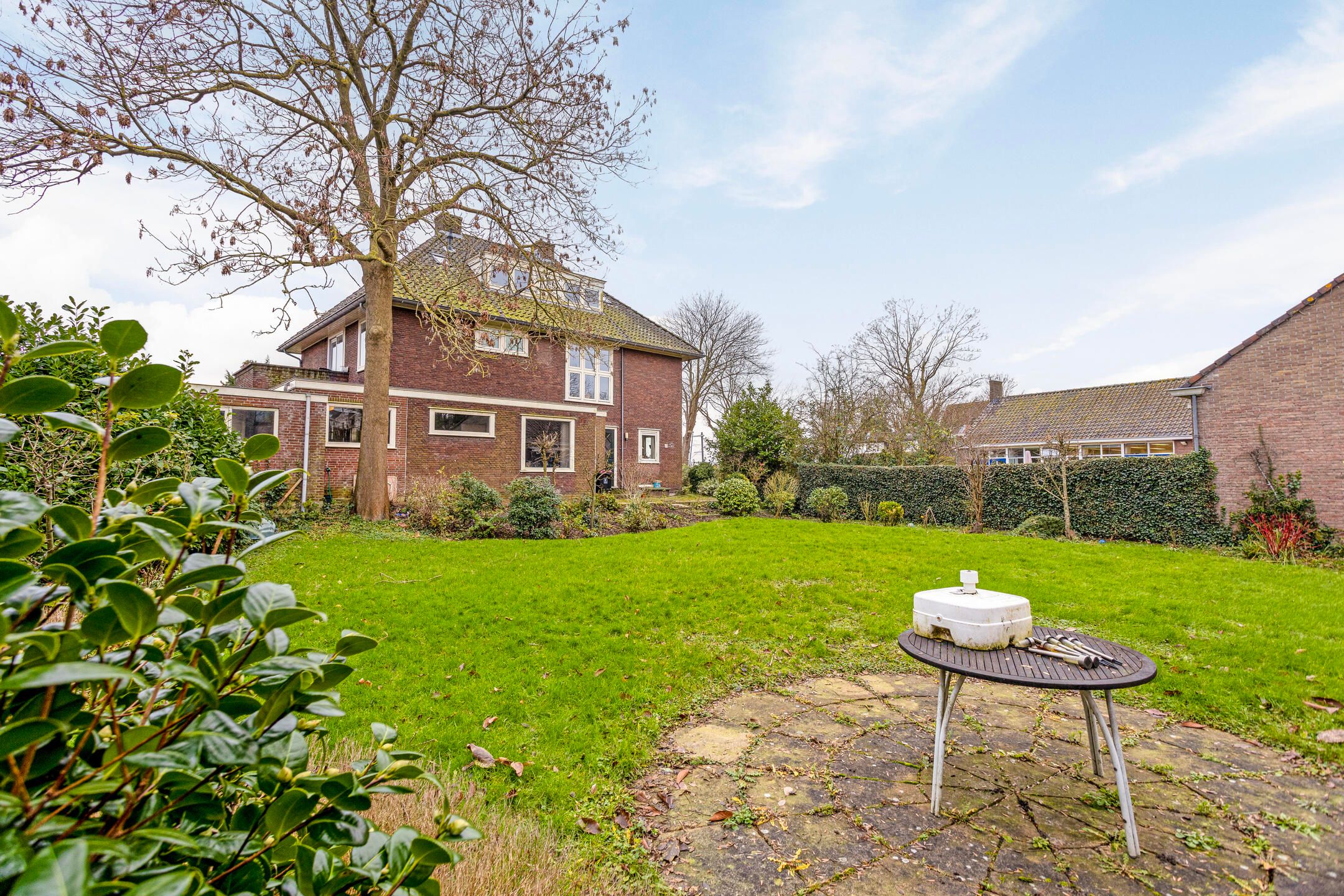 Foto 60 van Esdoornlaan 11