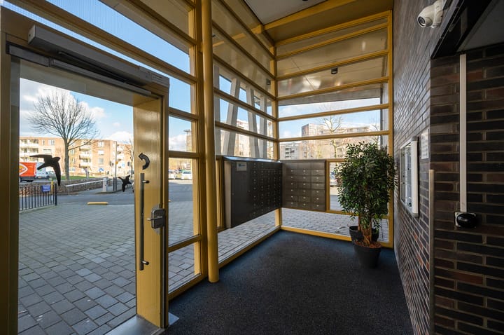 Foto 2 van Marga Klompéhof 13