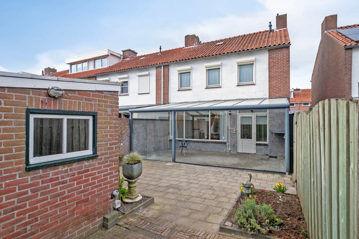 Foto 26 van Mgr. Dr. Th. Goossensstraat 52