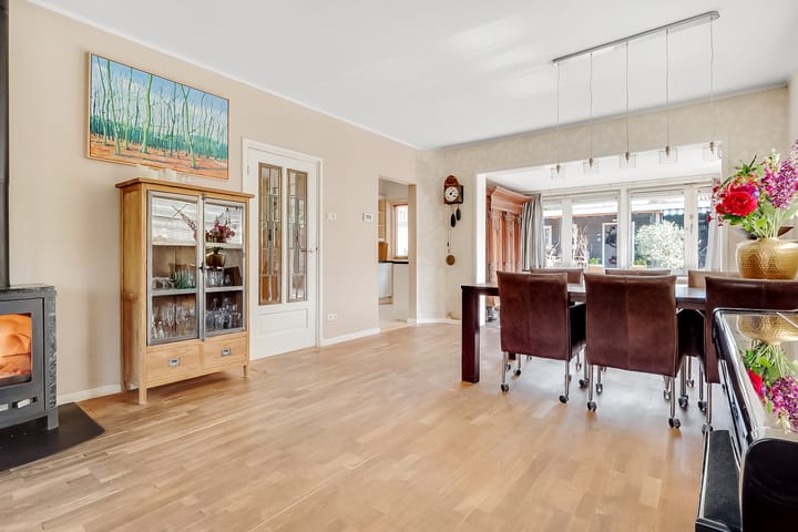 Foto 13 van Moerbeilaan 49