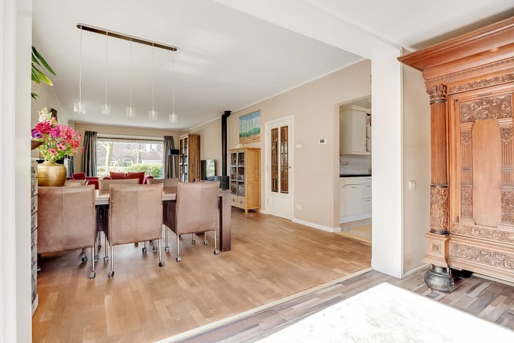 Foto 17 van Moerbeilaan 49