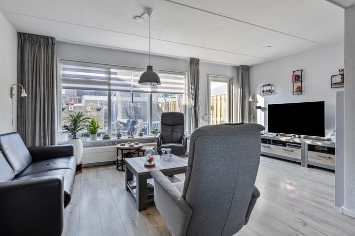 Foto 8 van Middelgat 61