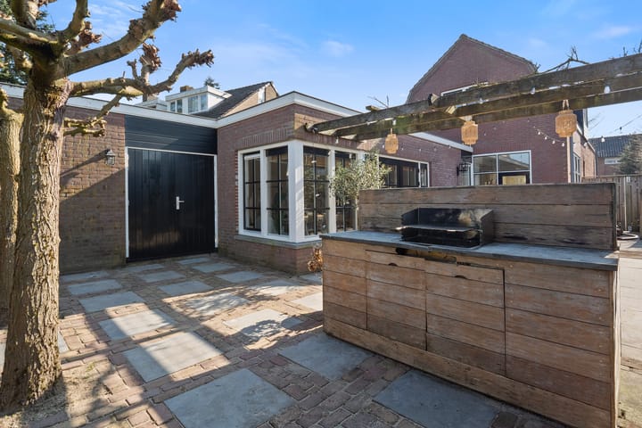 Foto 41 van Molenstraat 49