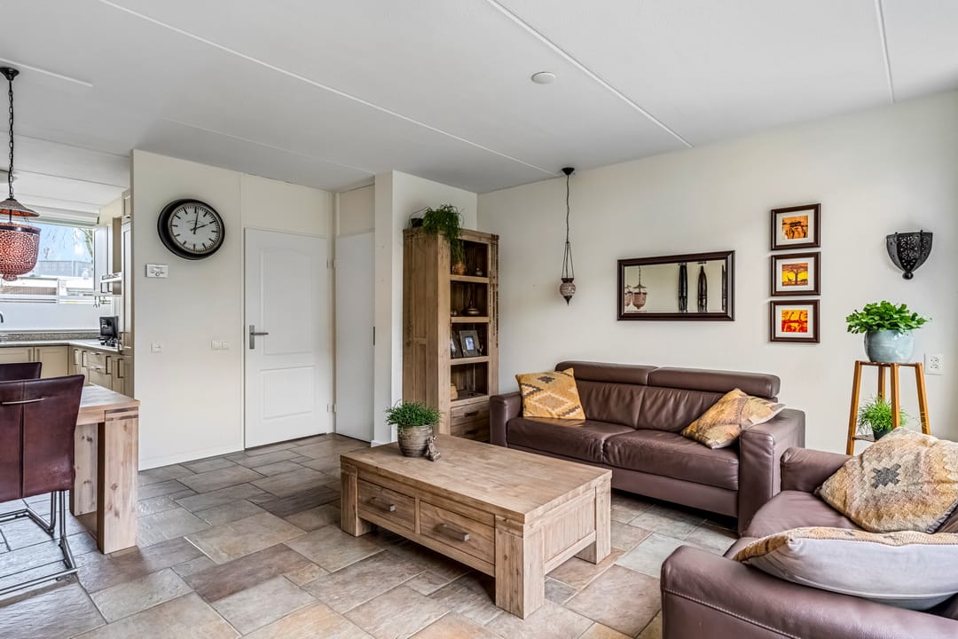 Photo 4 of Jan Vermeerstraat 85