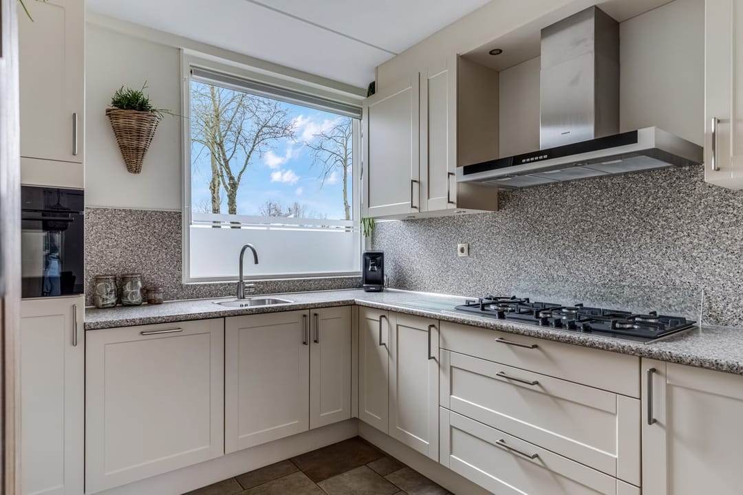 Photo 8 of Jan Vermeerstraat 85