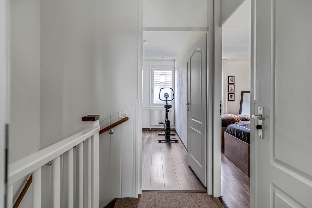 Photo 11 of Jan Vermeerstraat 85