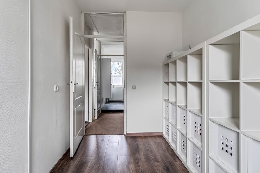 Photo 16 of Jan Vermeerstraat 85