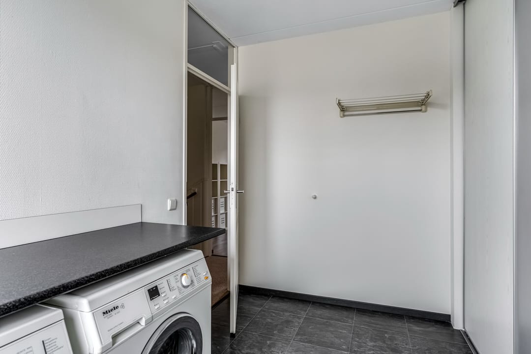 Photo 20 of Jan Vermeerstraat 85