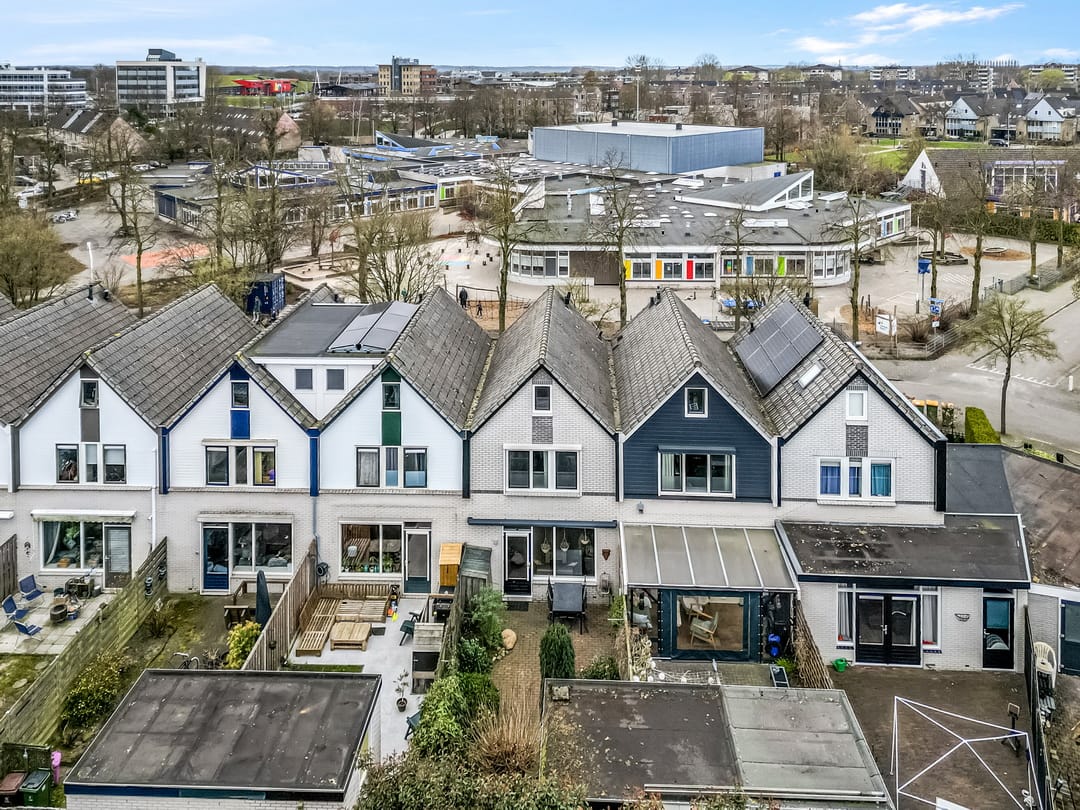 Photo 32 of Jan Vermeerstraat 85