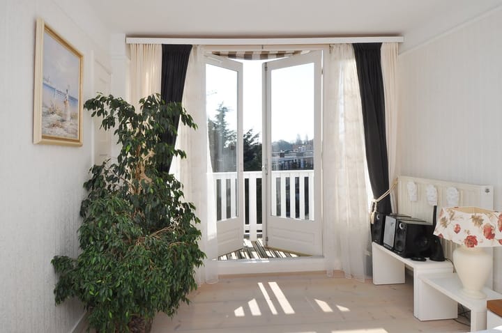 Photo 36 of Thorbeckelaan 128