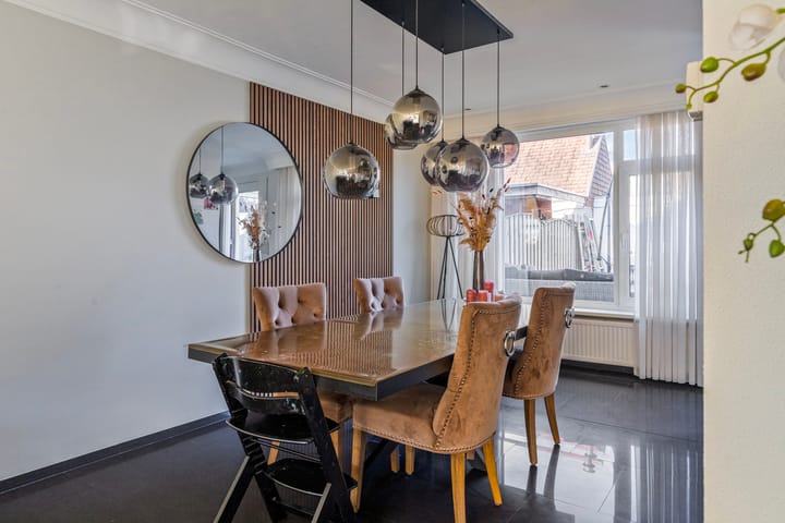 Foto 8 van Almstraat 4