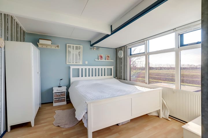 Foto 13 van Middenweg 15