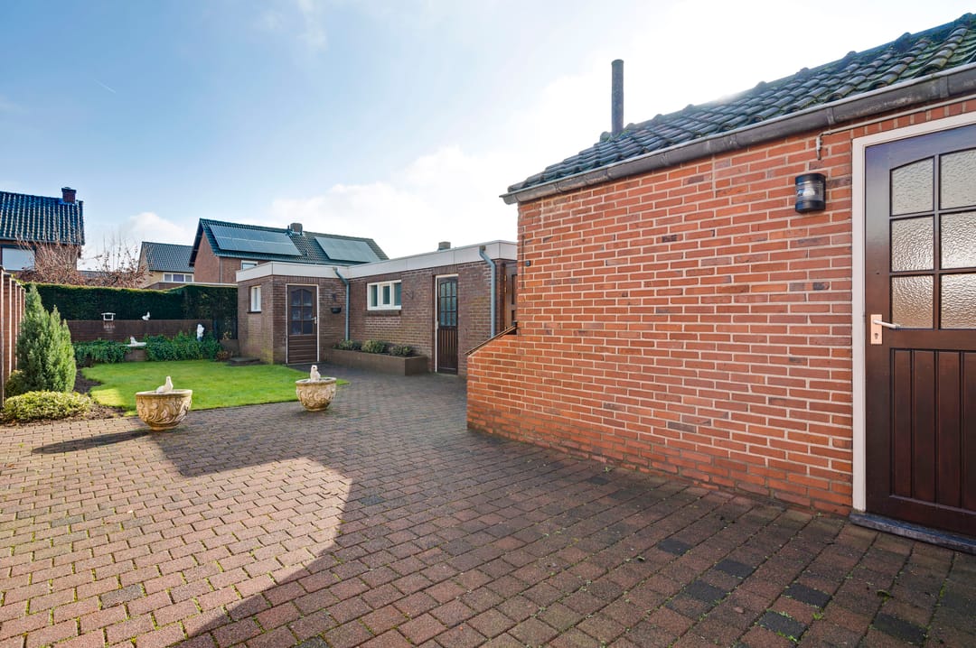 Photo 13 of Tuinstraat 3