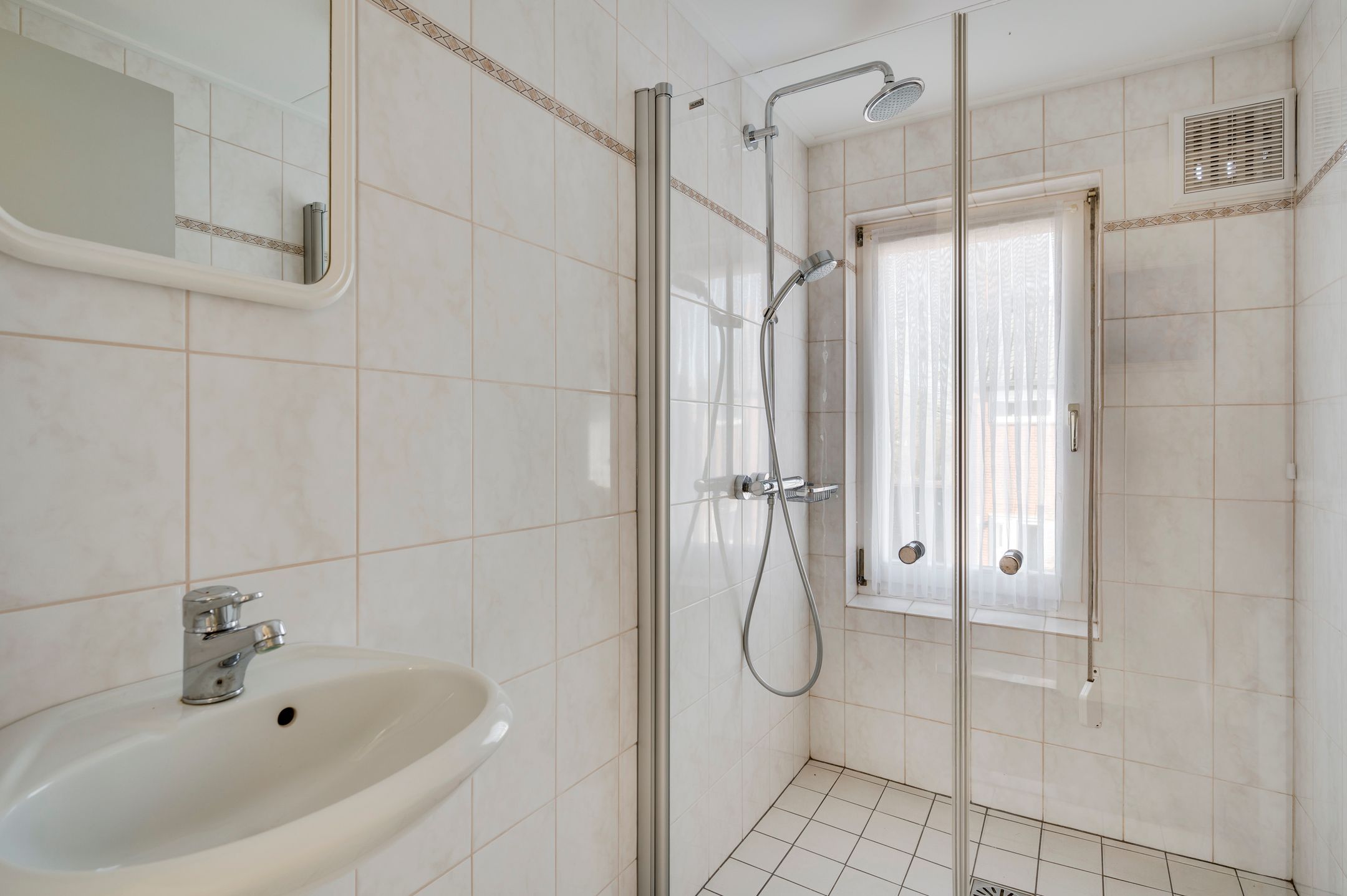 Photo 18 of Tuinstraat 3