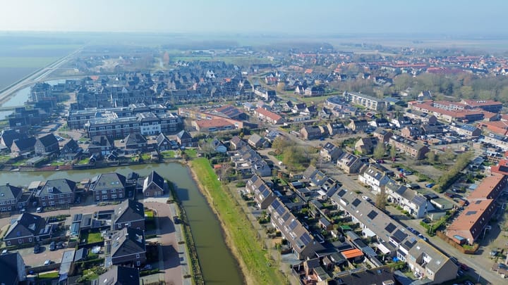 Foto 36 van Bromelia 14