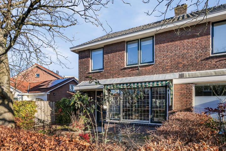 Foto 31 van Prins Bernhardstraat 1