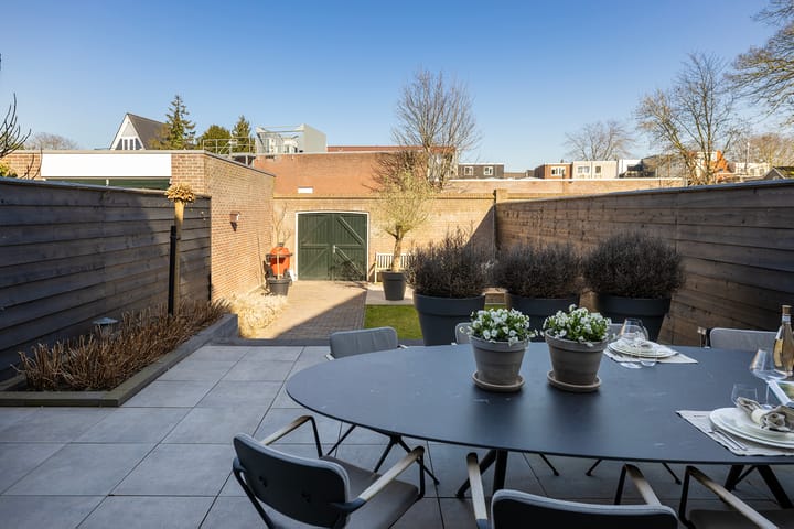 Foto 25 van Rhijnvis Feithlaan 7