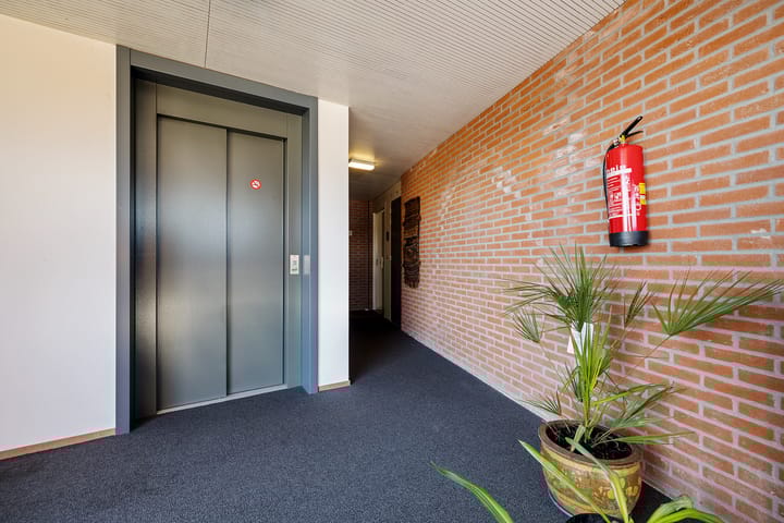 Foto 11 van Kajút 49