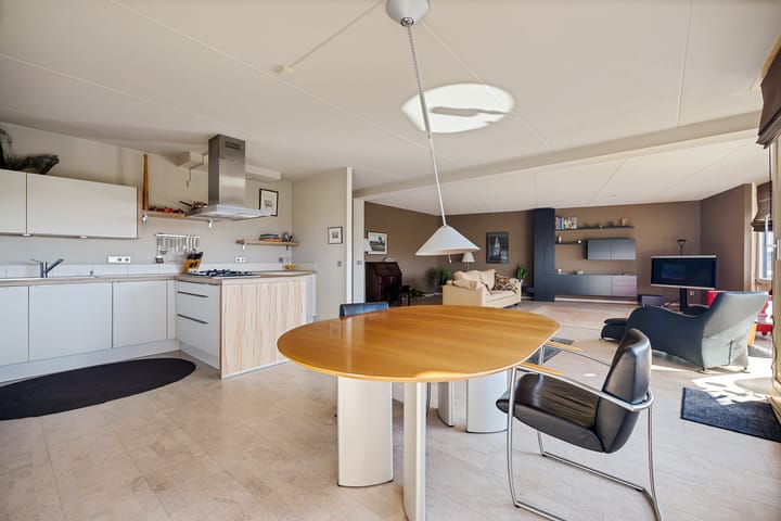 Foto 29 van Kajút 49