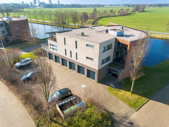 Foto 42 van Kajút 49