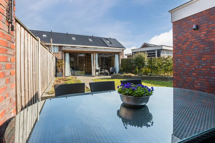 Foto 50 van Spurrie 15